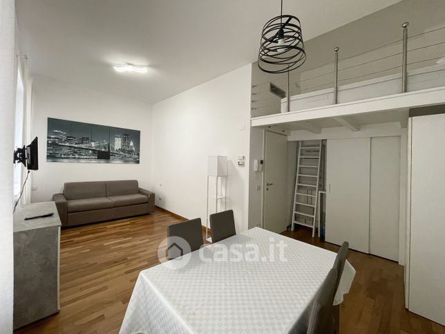 Appartamento in residenziale in Piazza Arnoldo Mondadori 3