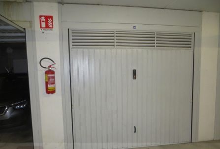 Garage/posto auto in residenziale in Riviera Giacomo Matteotti 281