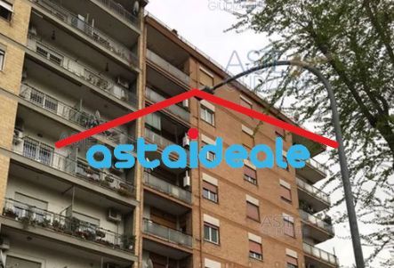 Appartamento in residenziale in Via Luigi Vittorio Bertarelli 11