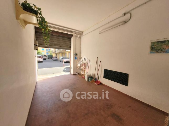 Garage/posto auto in residenziale in Via Trieste 37