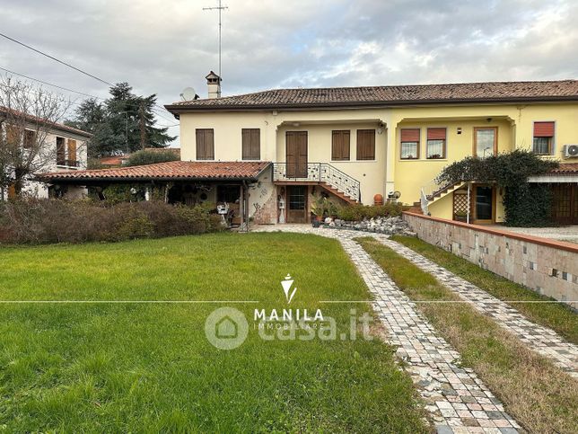 Villa in residenziale in Via Mandruzzato