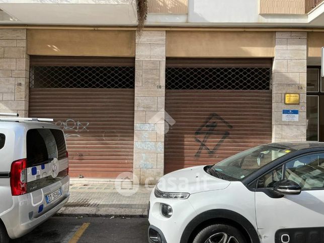 Garage/posto auto in residenziale in Viale Risorgimento 8