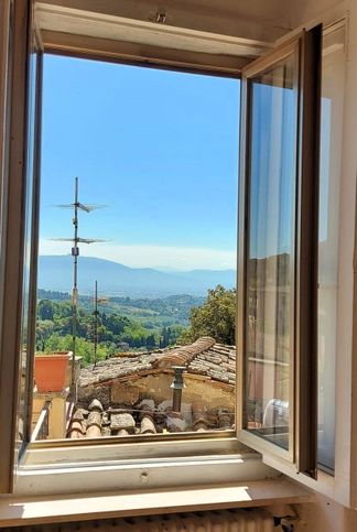 Appartamento in residenziale in Largo Porta Pesa