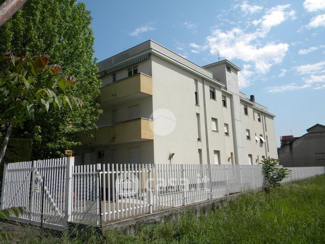 Box/posto auto in residenziale in Via Rosolino Pilo 31