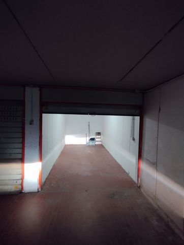 Garage/posto auto in residenziale in Via monte cervialto 77