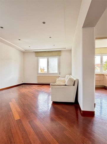 Villa in residenziale in 