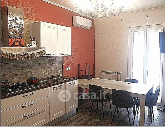 Appartamento in residenziale in Via Ernesto Cabruna 18