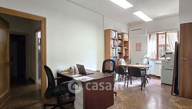 Appartamento in residenziale in Via Menandro 10