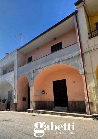 Casa indipendente in residenziale in Via Duca degli Abruzzi