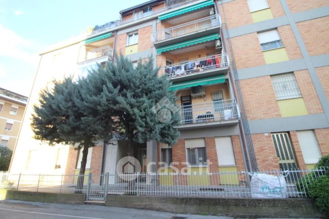 Appartamento in residenziale in Via Campania 231