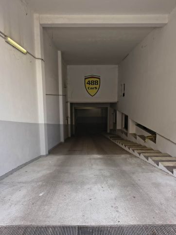 Capannone in commerciale in 