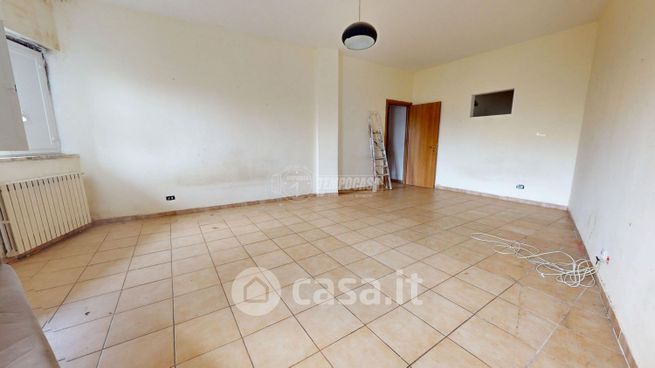 Appartamento in residenziale in Viale Gennaro Trisorio-Liuzzi