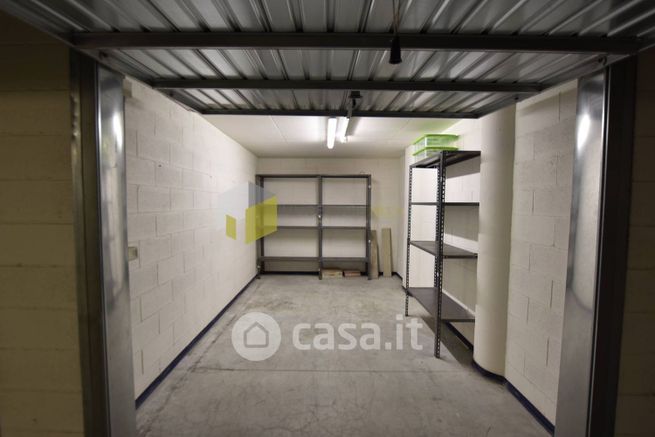 Box/posto auto in residenziale in Via Chiassatello