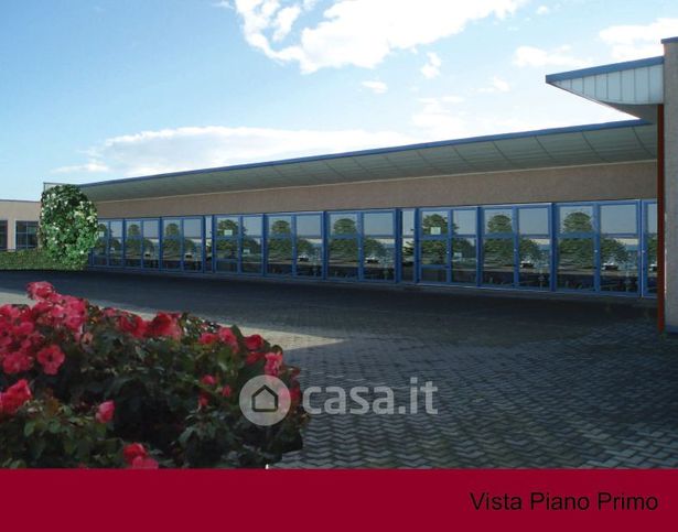 Ufficio in commerciale in 