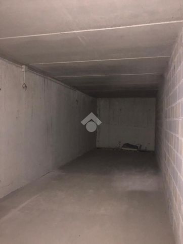 Box/posto auto in residenziale in Via Gianandrea Gavazzeni 1