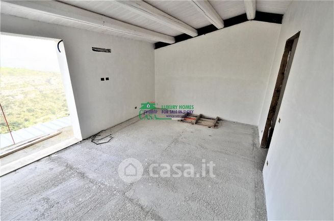 Casa indipendente in residenziale in Via Giorgio Baglivi