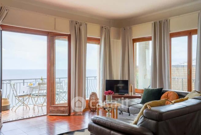 Appartamento in residenziale in Via della Cornice 50
