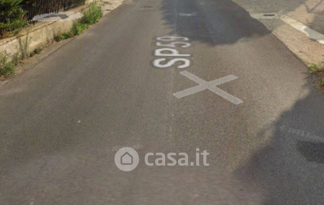 Capannone in commerciale in Contrada Bussello