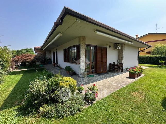 Appartamento in residenziale in Via Adige 10