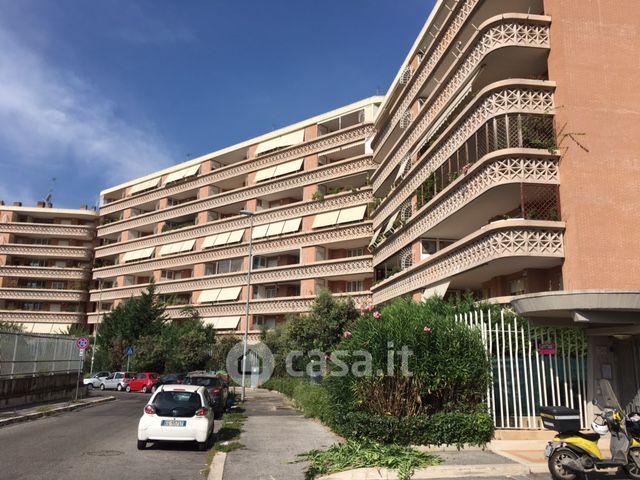 Appartamento in residenziale in Via Roberto Ago 48