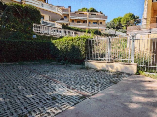 Villa in residenziale in Via Aspromonte