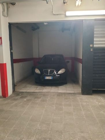 Garage/posto auto in residenziale in Via Gabbiani