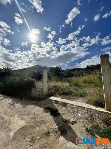 Terreno agricolo in commerciale in Contrada Feotto Cannita