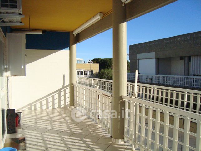 Appartamento in residenziale in Strada Statale 16 Adriatica