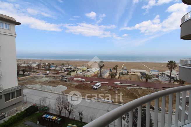 Appartamento in residenziale in Viale Regina Margherita 10
