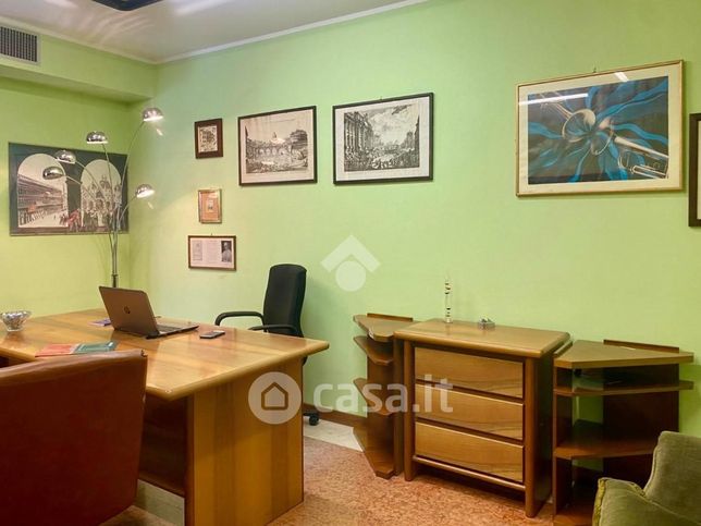 Ufficio in commerciale in Via Borghetto 10