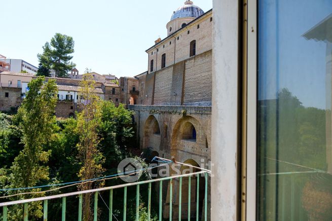 Appartamento in residenziale in Via Sotto la Torre