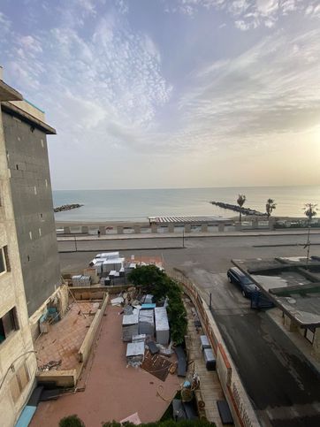 Appartamento in residenziale in Via del Mare 4