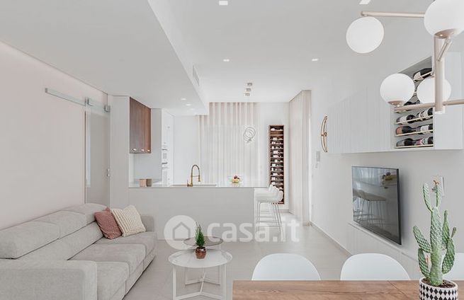 Appartamento in residenziale in Via Brunetto Latini