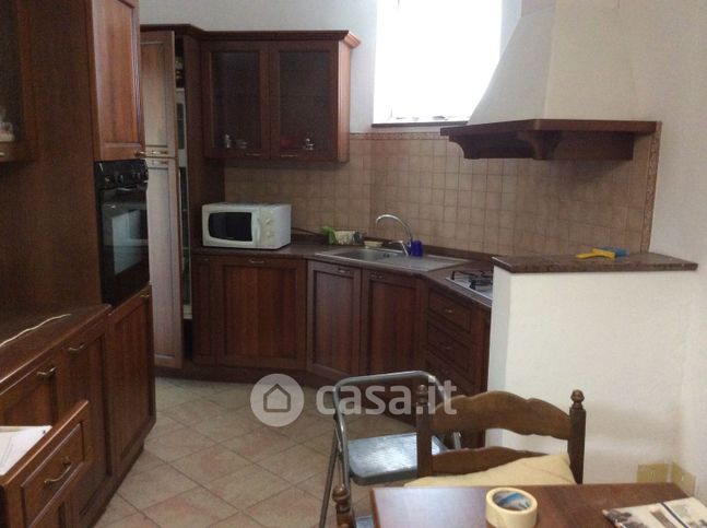 Casa indipendente in residenziale in PIAZZA