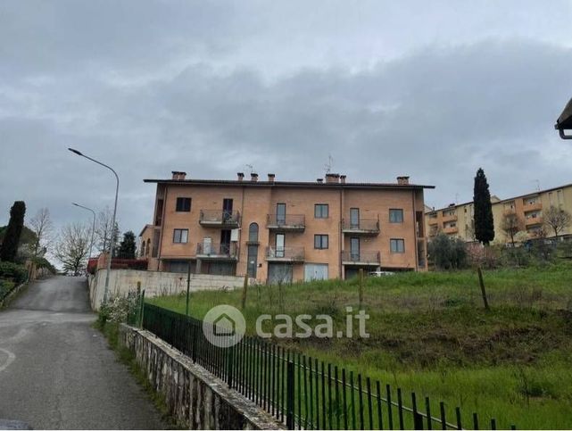 Appartamento in residenziale in Via Cesare Battisti