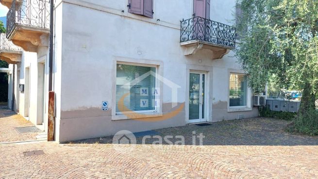 Ufficio in commerciale in Via S. Caterina 18