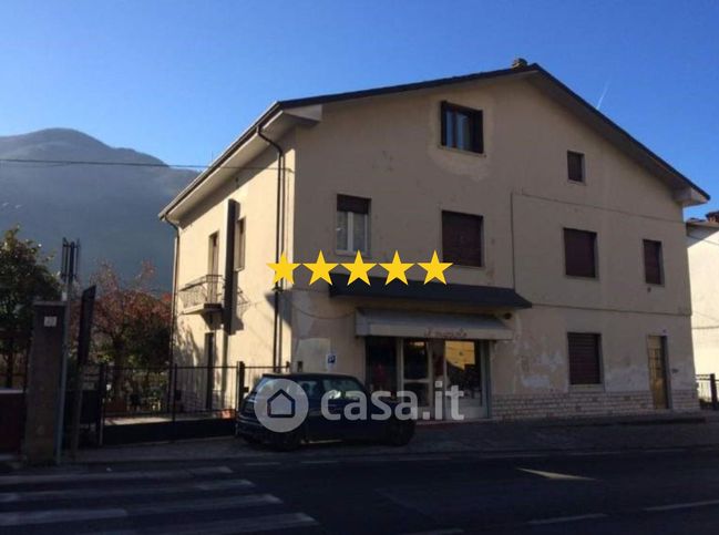 Appartamento in residenziale in Via Monte Grappa