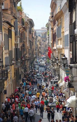 Attivitã /licenza (con o senza mura) in commerciale in Piazza di Spagna