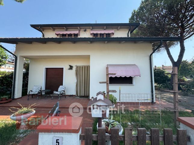 Villa in residenziale in Via Beneficio II° Tronco 2 -10