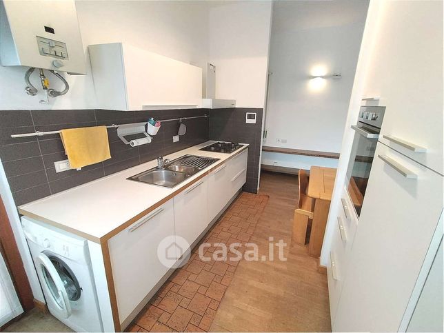 Appartamento in residenziale in Viale Lombardia