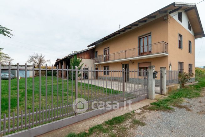 Casa indipendente in residenziale in Via Bonaria 28