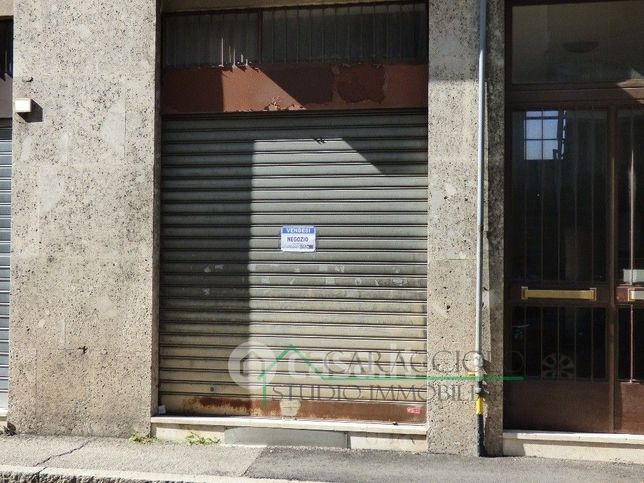 Attivitã /licenza (con o senza mura) in commerciale in Via Don Vincenzo Donadeo