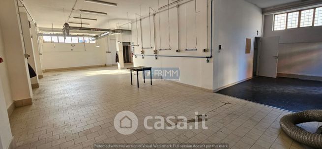 Capannone in commerciale in Viale Graziella