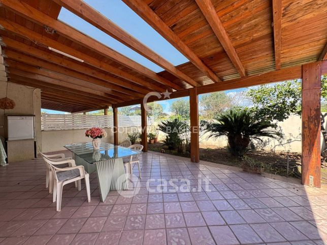 Appartamento in residenziale in Via Fregene 31