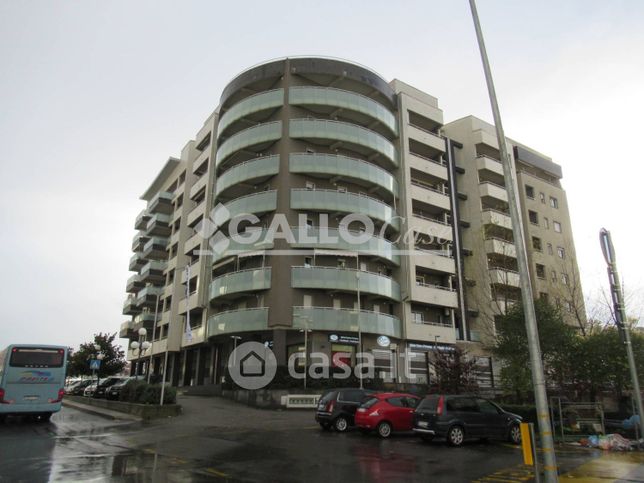 Ufficio in commerciale in Via Giovanni XXIII