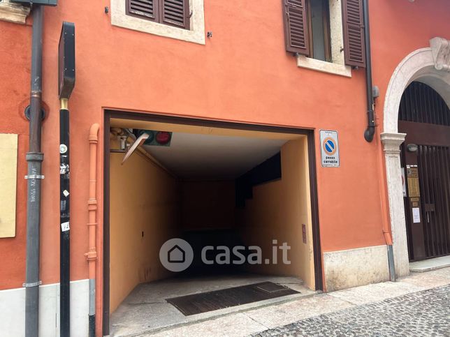 Garage/posto auto in residenziale in Via Dietro Filippini 20