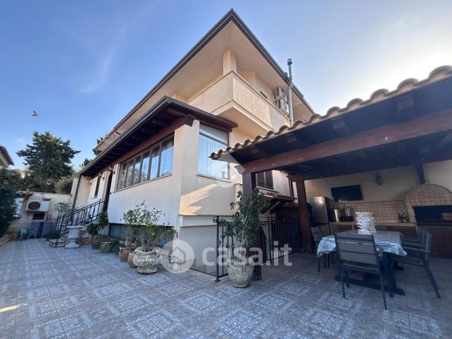 Appartamento in residenziale in Viale della Regione Siciliana Nord Ovest 11151