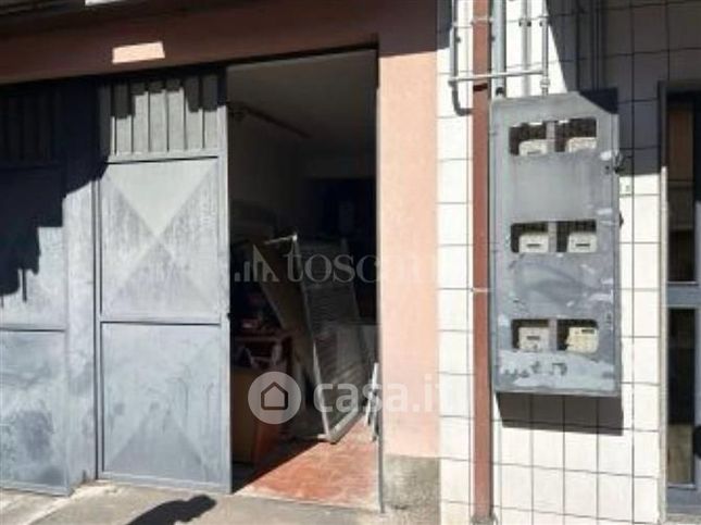 Box/posto auto in residenziale in Via Pozzo