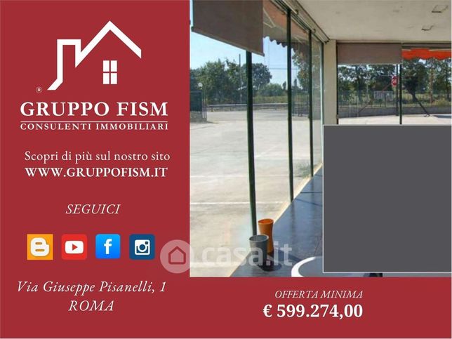 Capannone in commerciale in Via della Ferrovia