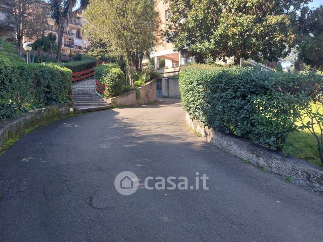 Box/posto auto in residenziale in Via Castiglione d'Orcia 36